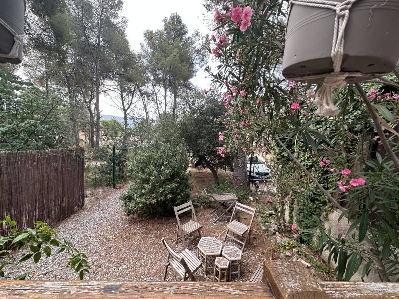 rognac à  louer appartement T2 duplex meublé quartier les brets