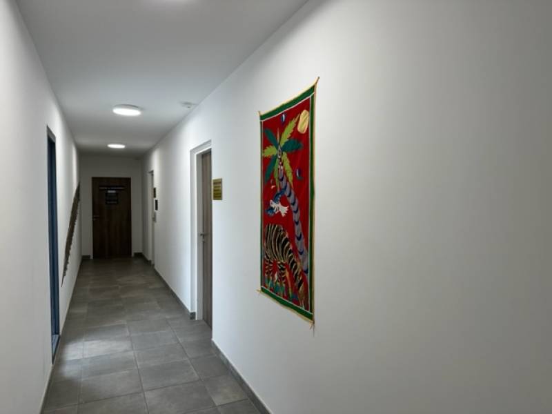 local climatisé disponible en location au 1er décembre 2023 à velaux