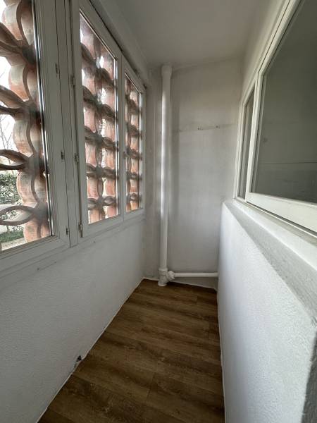 vente appartement T3 avec balcon aix en provence 13090