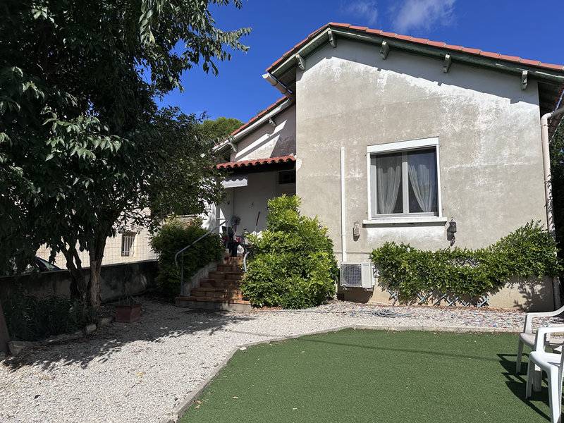 maison T4 à vendre à la fare les oliviers 13580 avec jardin clos