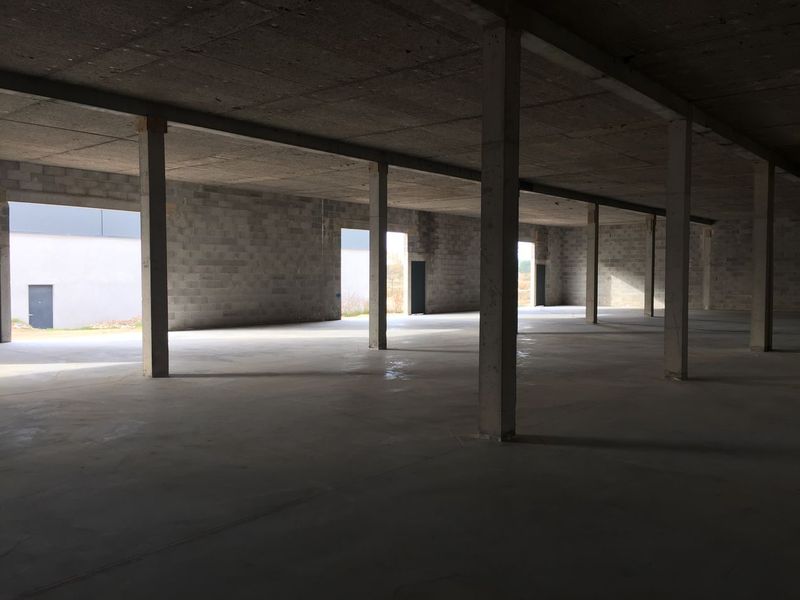 entrepôts à louer avec bureaux neufs à eguilles 13510