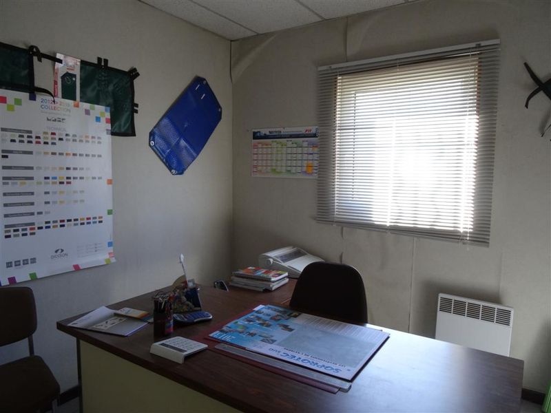 Entrepôt  Rognac  Zone industrielle les pins Proximité immédiate de la RN 113