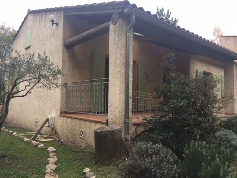 maison plein pied  ventabren  proximité commerces maison propre avec jardin et parking