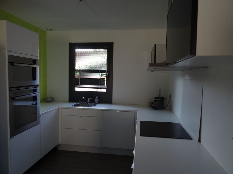 cuisine équipée d'une maison t5 à louer à velaux 13