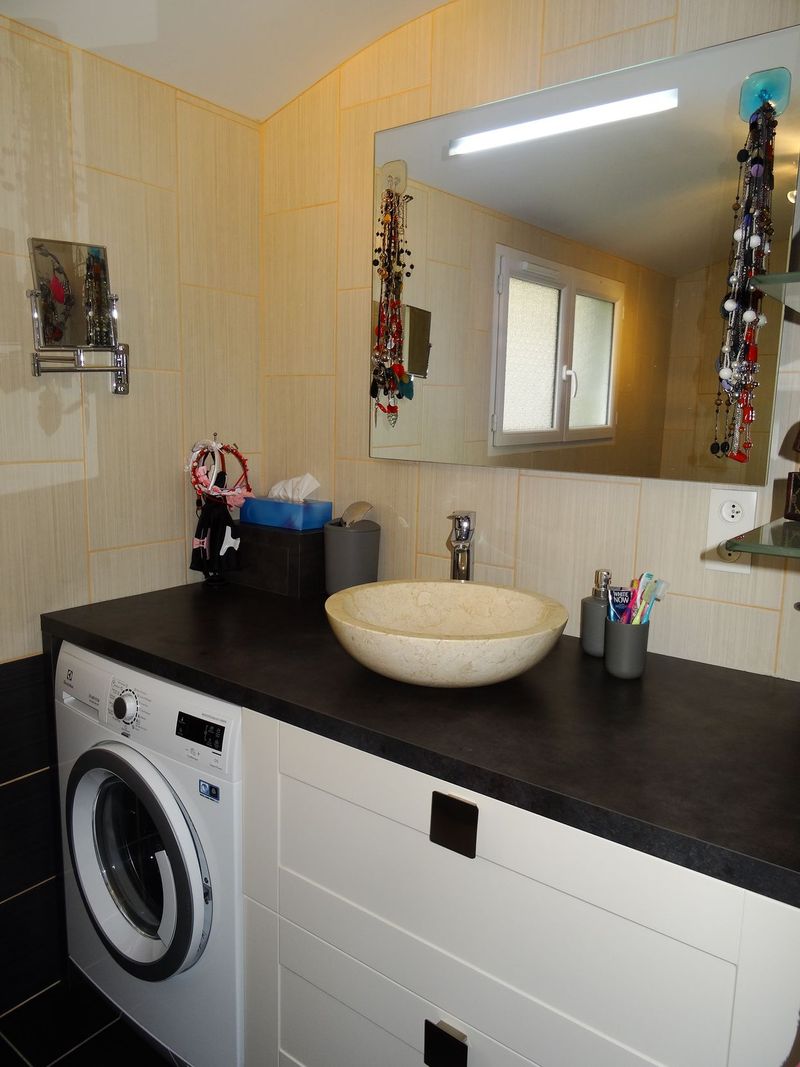 logement tres bon état en vente à coudoux 13