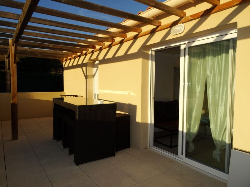 terrasse ouest d'un T3 à vendre à lançon de provence 13680