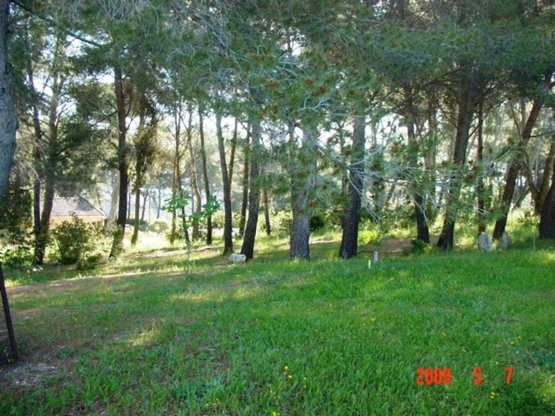 Terrain  éguilles pays aixois  quartier calme possibilité deux logements 5 minutes centre ville