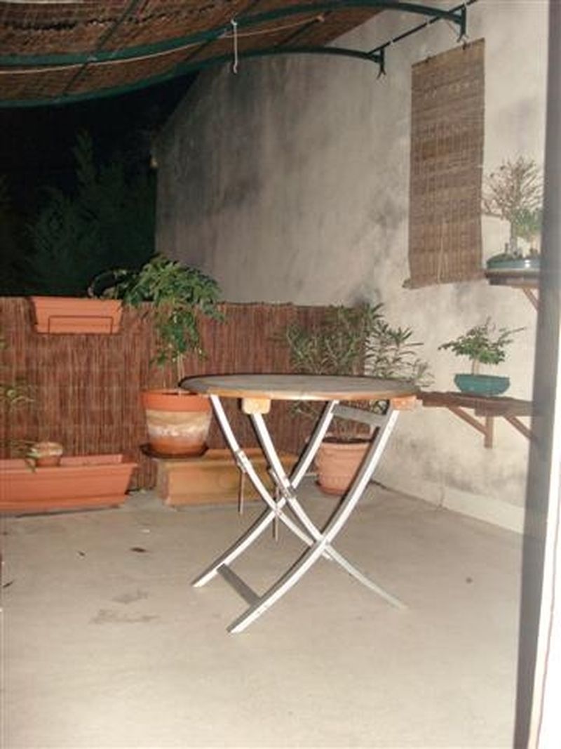 Maison de ville  la fare les oliviers  centre ville terrasse et garage