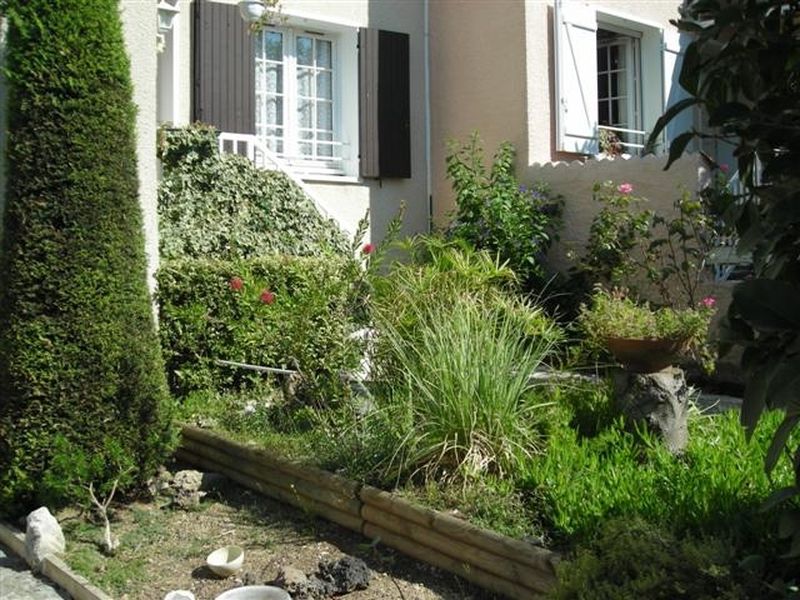 Maison mitoyenne  la fare les oliviers  quartier calme sans nuisances proche des ecoles