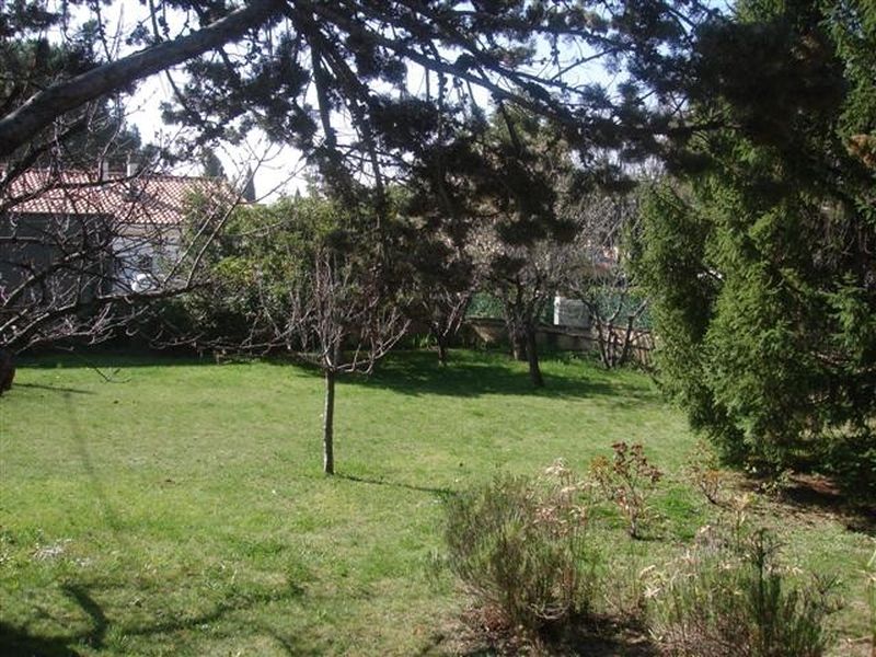 Terrain  la fare les oliviers  centre ville possibilite plusieurs logement