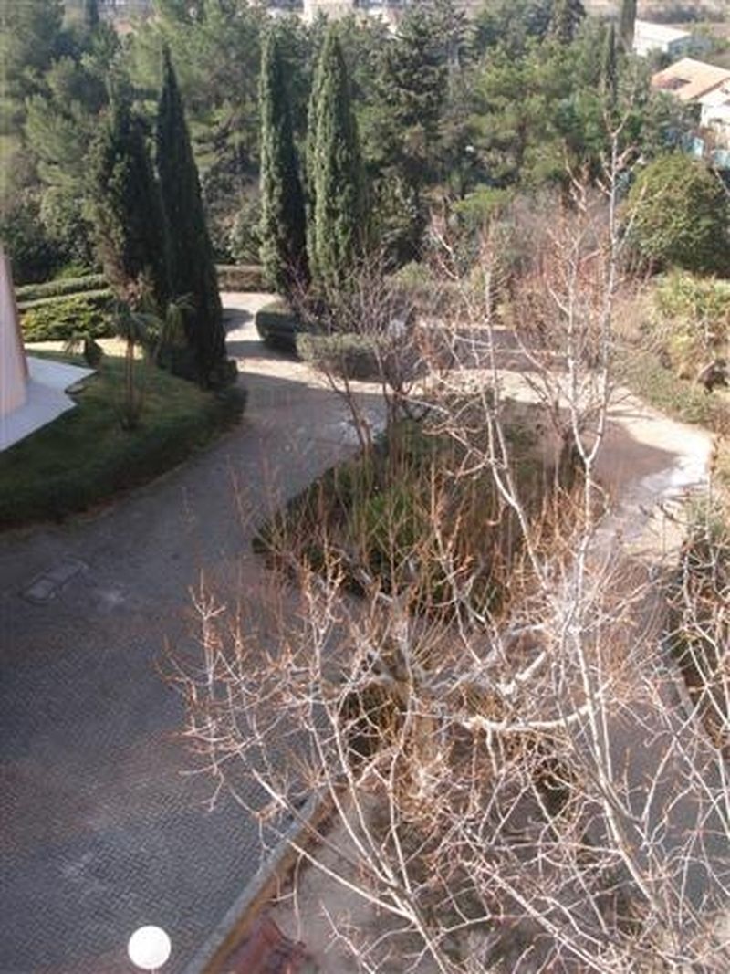 Appartement  aix en provence departement bouches du rhone  ouest residence securisee ascenseur chauffage individuel gaz 