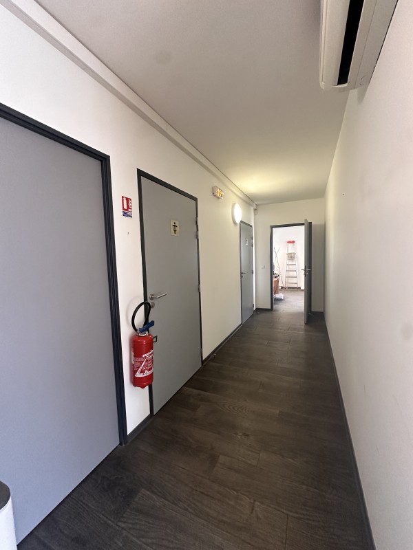 Entrepôt   Berre l'Etang  zone d'activités excellent état