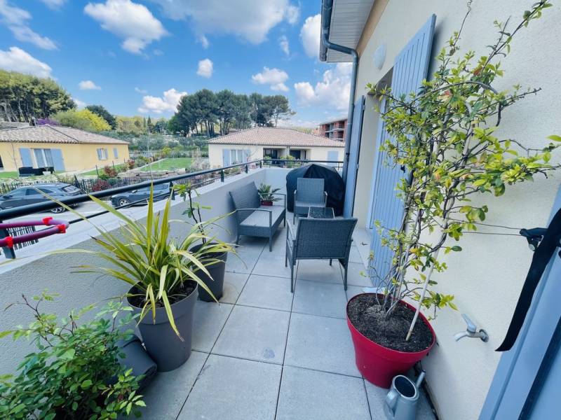 ventabren location appartement T3 2 chambres 13122