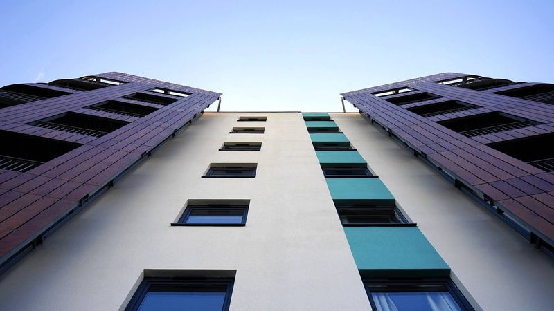 provelam propose des biens à vendre et à louer