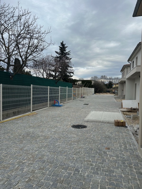 maison neuve en location à velaux dans un secteur calme et sans nuisances 13880