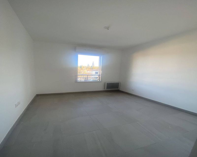 à louer appartement 2 chambres stationnement et balcon dans résidence neuve