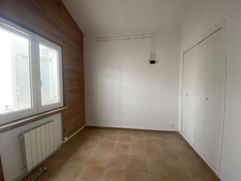 appartement 2 chambres stationnement facile ventabren 13