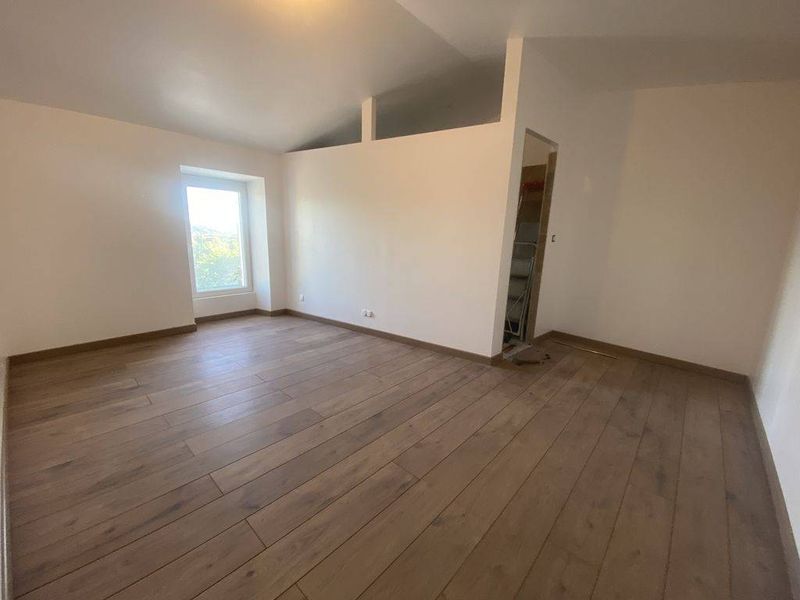 maison de village ventabren 2 chambres bureau avec terrasse