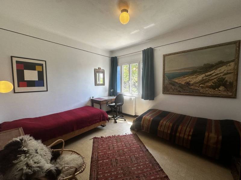 maison meublée T5 à louer aix en provence proche des écoles du sacré coeur bus et piscine Yves Blanc aix en provence