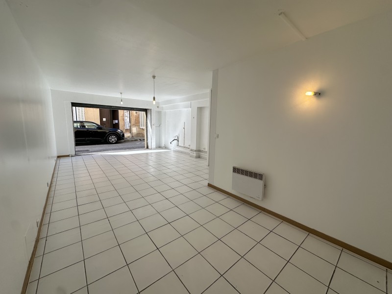 Eguilles centre ville espace de 38m² en vente 13510