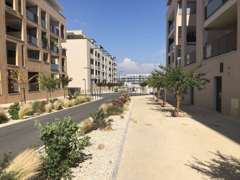 Appartement  aix en provence  la duranne excellent état