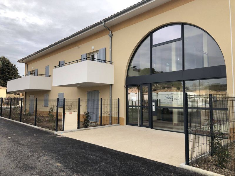 ventabren appartement T4 à vendre 3 chambres 2 garages terrasses avec ascenseur