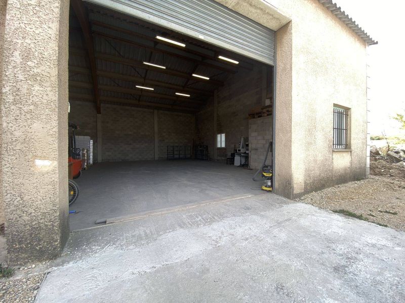 local à louer berre l'étang 13130