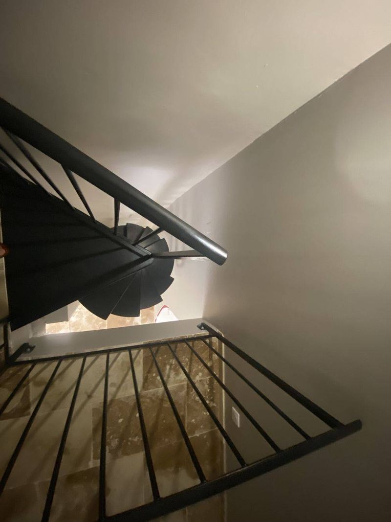 duplex avec 1 chambre garage et stationnement en location ventabren