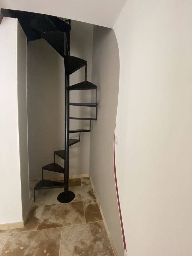 location T2 avec terrasse garage et stationnement ventabren