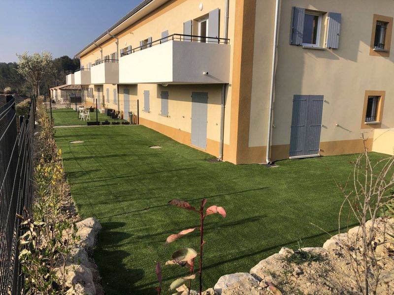 résidence sécurisée appartement T4 à vendre terrasses et garages