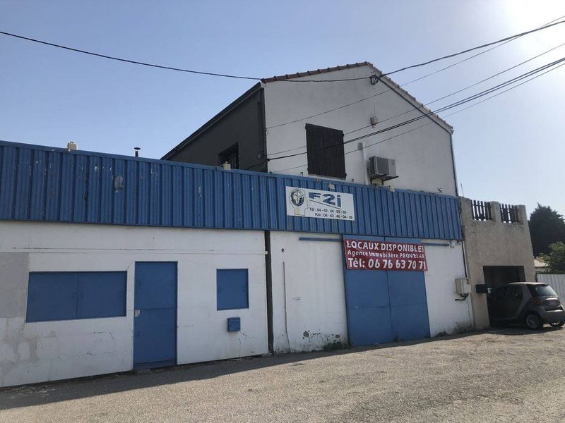 à louer entrepôt avec bureaux et terrain 13340 rognac