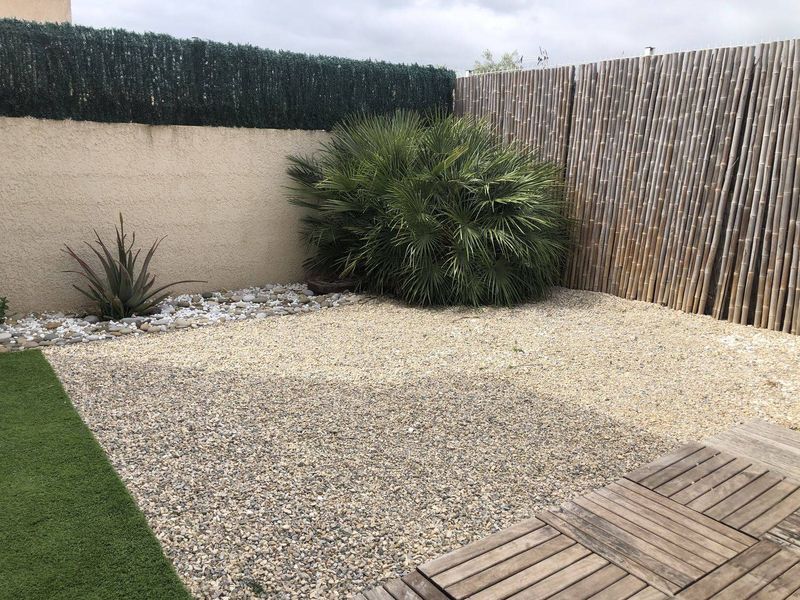 maison à louer avec garage et jardinet la fare les oliviers