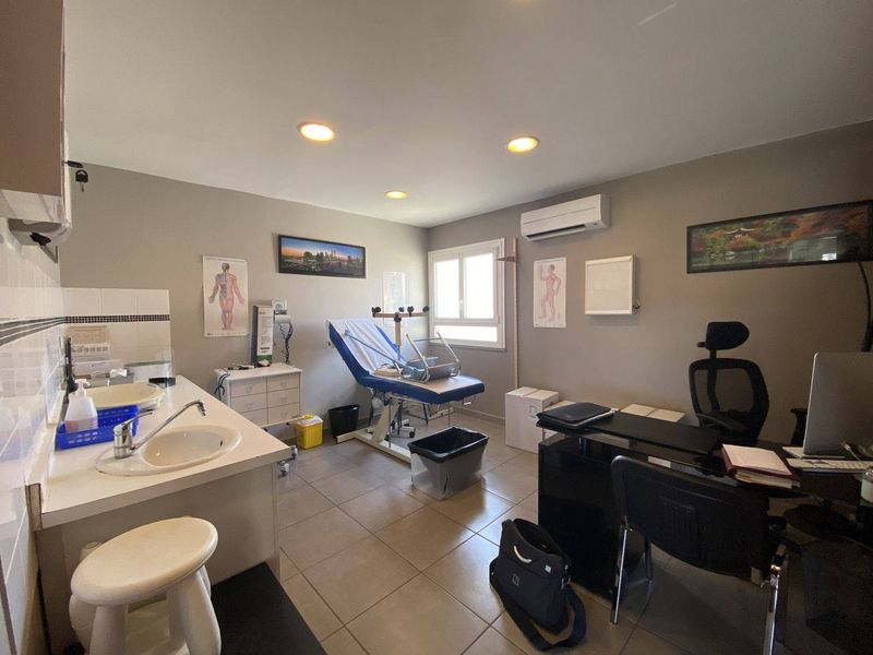 cabinet médical en vente velaux visibilité première ligne 13880