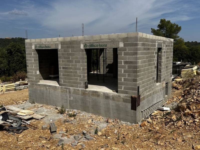Rocbaron département du var à vendre maison individuelle T4 en cours de construction