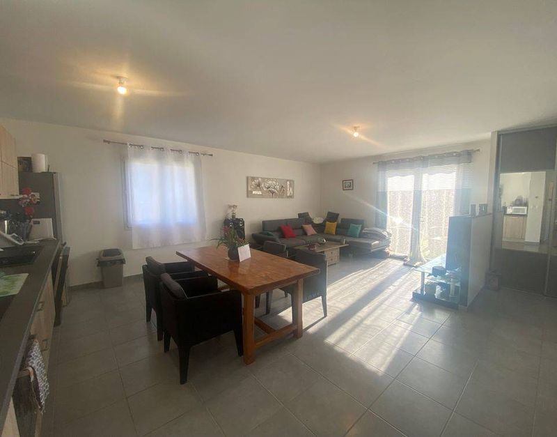 maison pp 3 chambres avec buanderie à louer