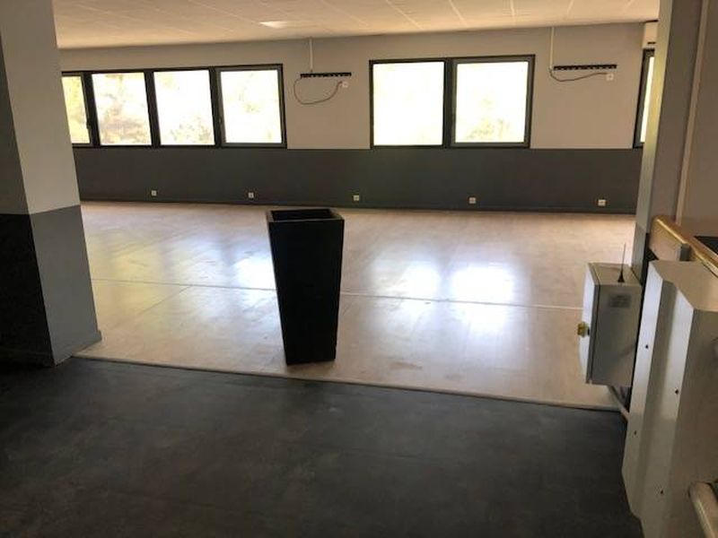 bureaux climatisés divisibles vitrolles en location 13127