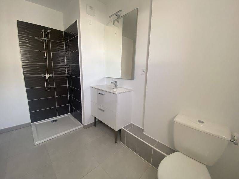 louer un T2 neuf sur vitrolles proche commerce et airbus helicopter