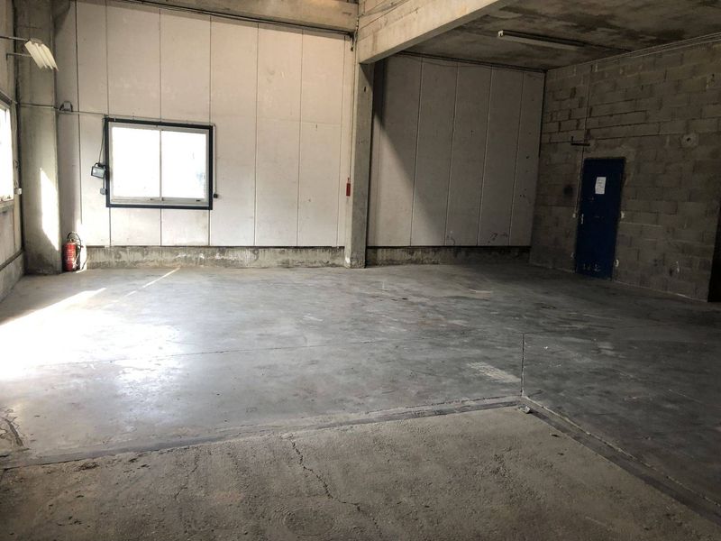 local de stockage à louer velaux 13880