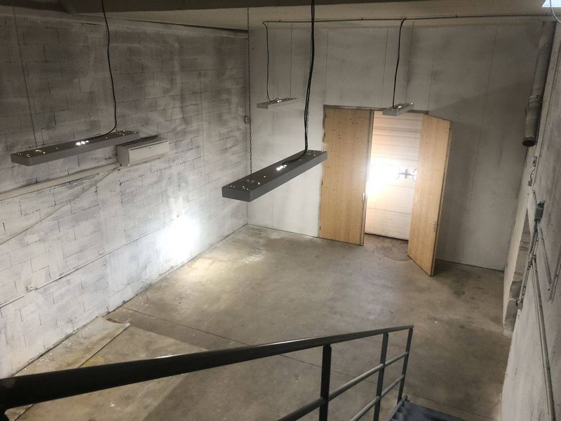 entrepôt climatisé à louer à velaux avec stationnement