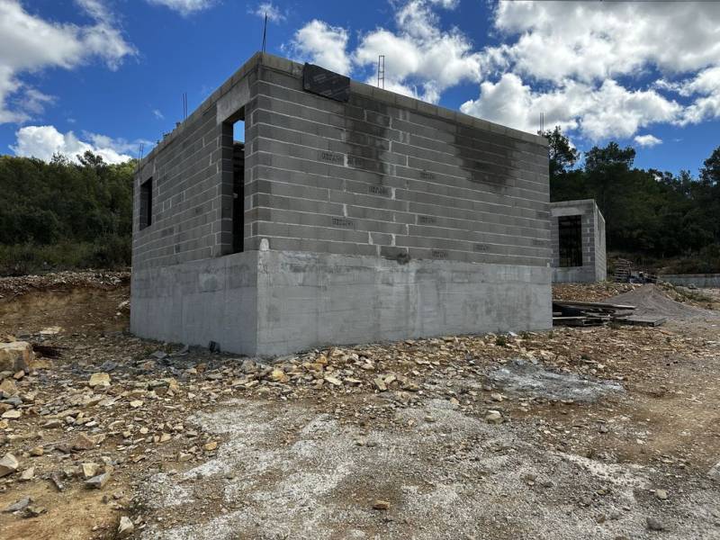 maison T4 à étage en cours de construction sur terrain 537.67m² à vendre à ROCBARON